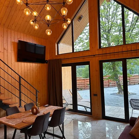 будинок для відпочинку Tysha House Сasa de vacaciones *