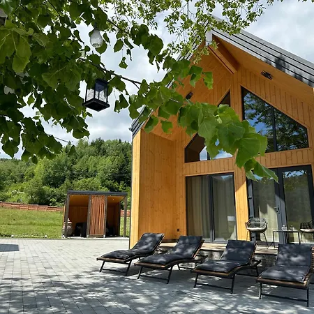 Hébergement de vacances будинок для відпочинку Tysha House Staryy Kropivnik