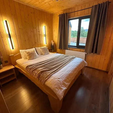 будинок для відпочинку Tysha House Hébergement de vacances *